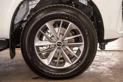 2025 Isuzu MU-X LS-U