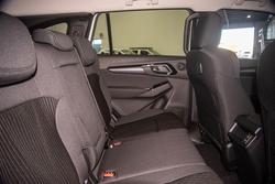 2025 Isuzu
                MU-X LS-U