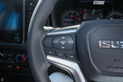 2025 Isuzu
D-MAX SX