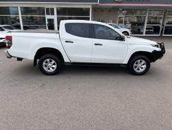 2023 Mitsubishi
Triton GLX+