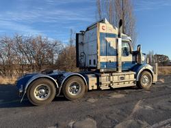 2017 Kenworth T610 Series T610SAR