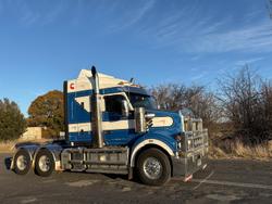 2017 Kenworth T610 Series T610SAR