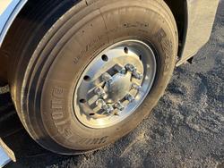 2017 Kenworth T610 Series T610SAR