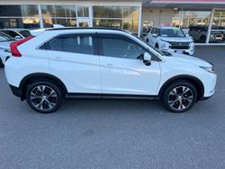 2020 Mitsubishi
Eclipse Cross ES