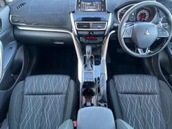 2020 Mitsubishi
Eclipse Cross ES