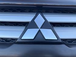 2020 Mitsubishi
Eclipse Cross ES