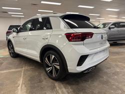 2025 Volkswagen T-Roc 140TSI R-Line