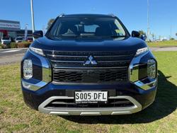 2025 Mitsubishi
Outlander PHEV Exceed