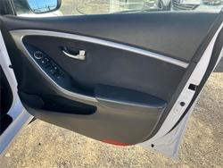 2016 HYUNDAI
i30 ACTIVE