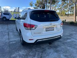 2016 NISSAN
PATHFINDER ST (4x2)