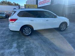 2016 NISSAN
PATHFINDER ST (4x2)