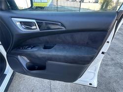 2016 NISSAN
PATHFINDER ST (4x2)