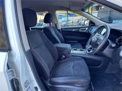 2016 NISSAN
PATHFINDER ST (4x2)