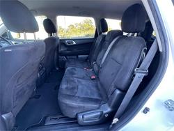 2016 NISSAN
PATHFINDER ST (4x2)