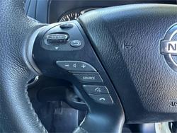 2016 NISSAN
PATHFINDER ST (4x2)
