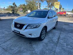 2016 NISSAN
PATHFINDER ST (4x2)