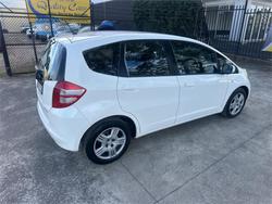 2010 HONDA
JAZZ VTi