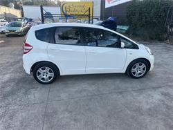 2010 HONDA
JAZZ VTi