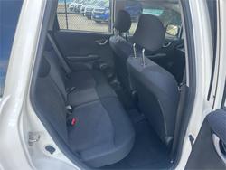 2010 HONDA
JAZZ VTi