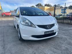 2010 HONDA
JAZZ VTi