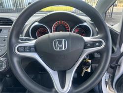 2010 HONDA
JAZZ VTi