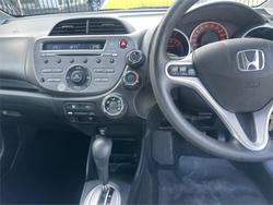 2010 HONDA
JAZZ VTi