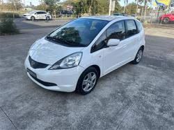 2010 HONDA
JAZZ VTi