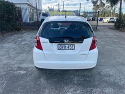 2010 HONDA
JAZZ VTi