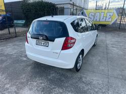 2010 HONDA
JAZZ VTi