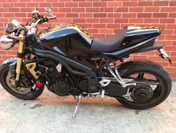2007 Triumph
                Speed Triple 1050 