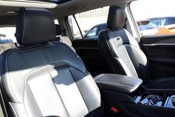 2022 Jeep
Grand Cherokee L Limited