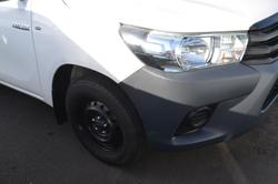 2016 Toyota
Hilux Workmate