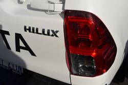 2016 Toyota
Hilux Workmate
