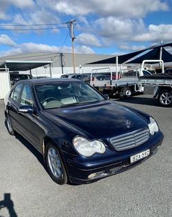 2004 Mercedes-Benz
C-Class C200 Kompressor Classic