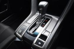 2017 Honda
Civic VTi-S