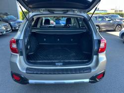 2018 Subaru
Outback 2.5i Premium