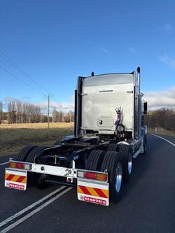 2025 Kenworth T909