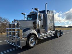 Kenworth T909