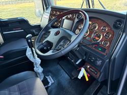 2025 Kenworth T909