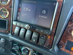 2025 Kenworth T909
