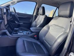 2022 Ford
                Everest Trend