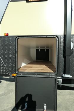 2025 Domain Whiteline