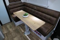 2025 Domain Whiteline