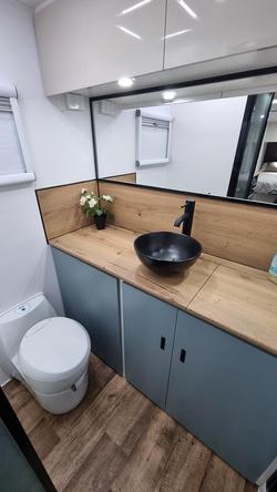 2025 Domain Whiteline