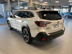 2022 Subaru
Outback AWD Sport
