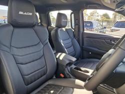 2024 Isuzu
D-MAX BLADE