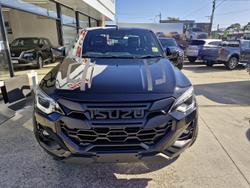2024 Isuzu
D-MAX BLADE