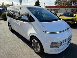 2023 Hyundai
                STARIA 