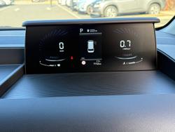 2023 Hyundai
                STARIA 