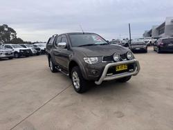 2014 Mitsubishi
Triton GLX-R